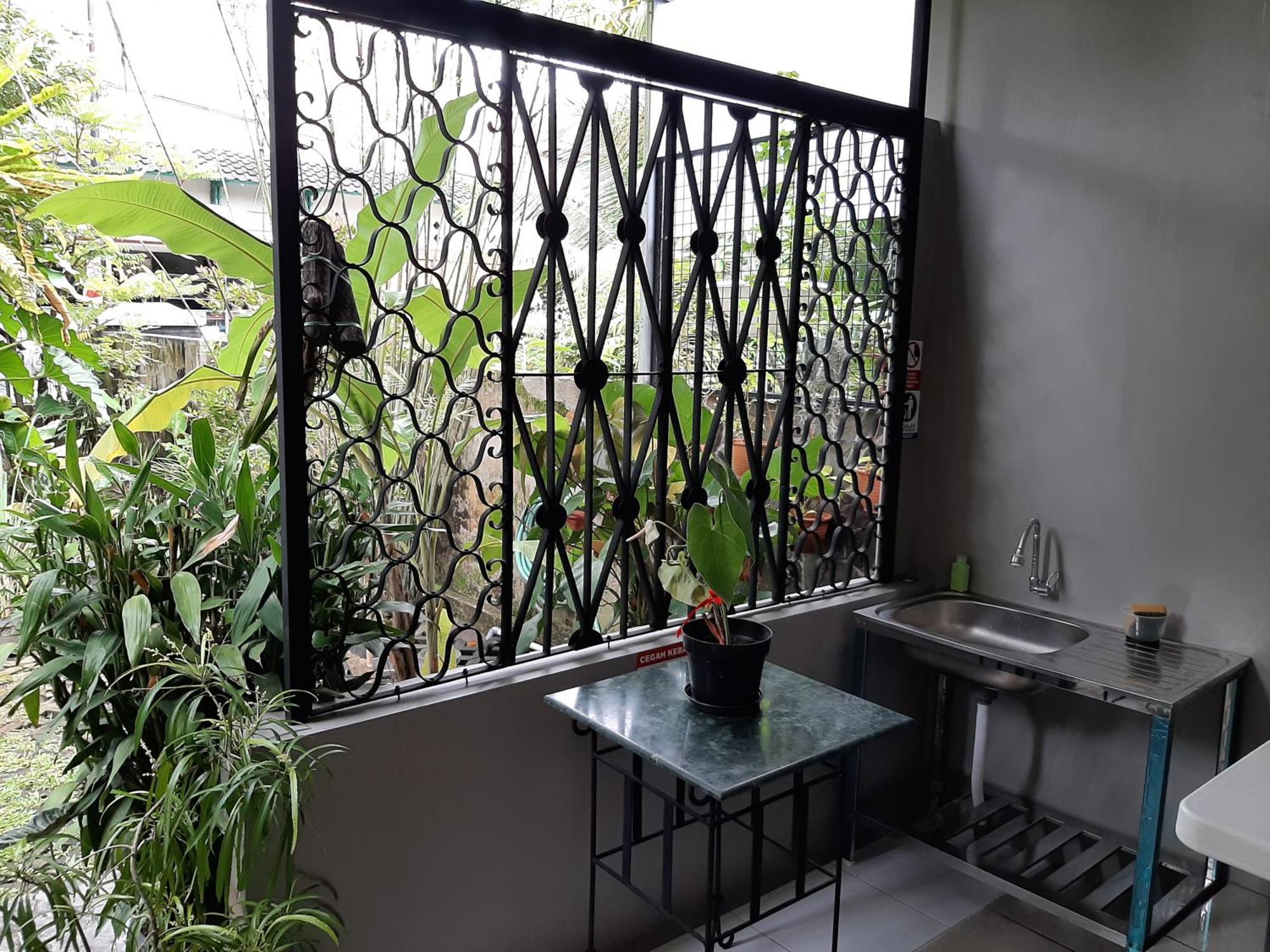 Rumah566 Yogyakarta Exterior photo